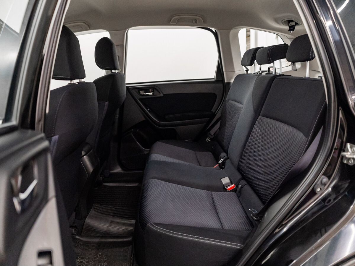 Subaru Forester 2013 - фото автомобиля