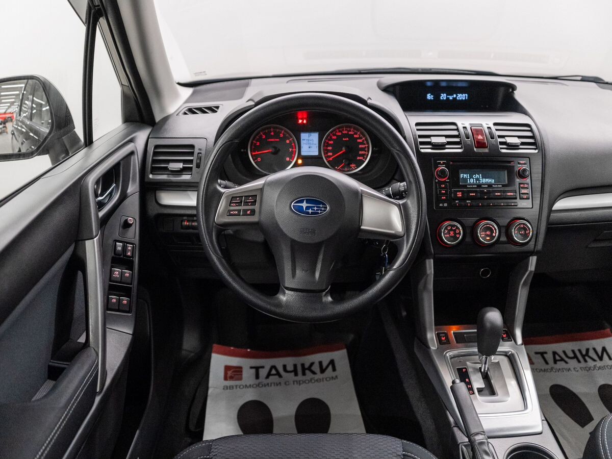 Subaru Forester 2013 - фото автомобиля