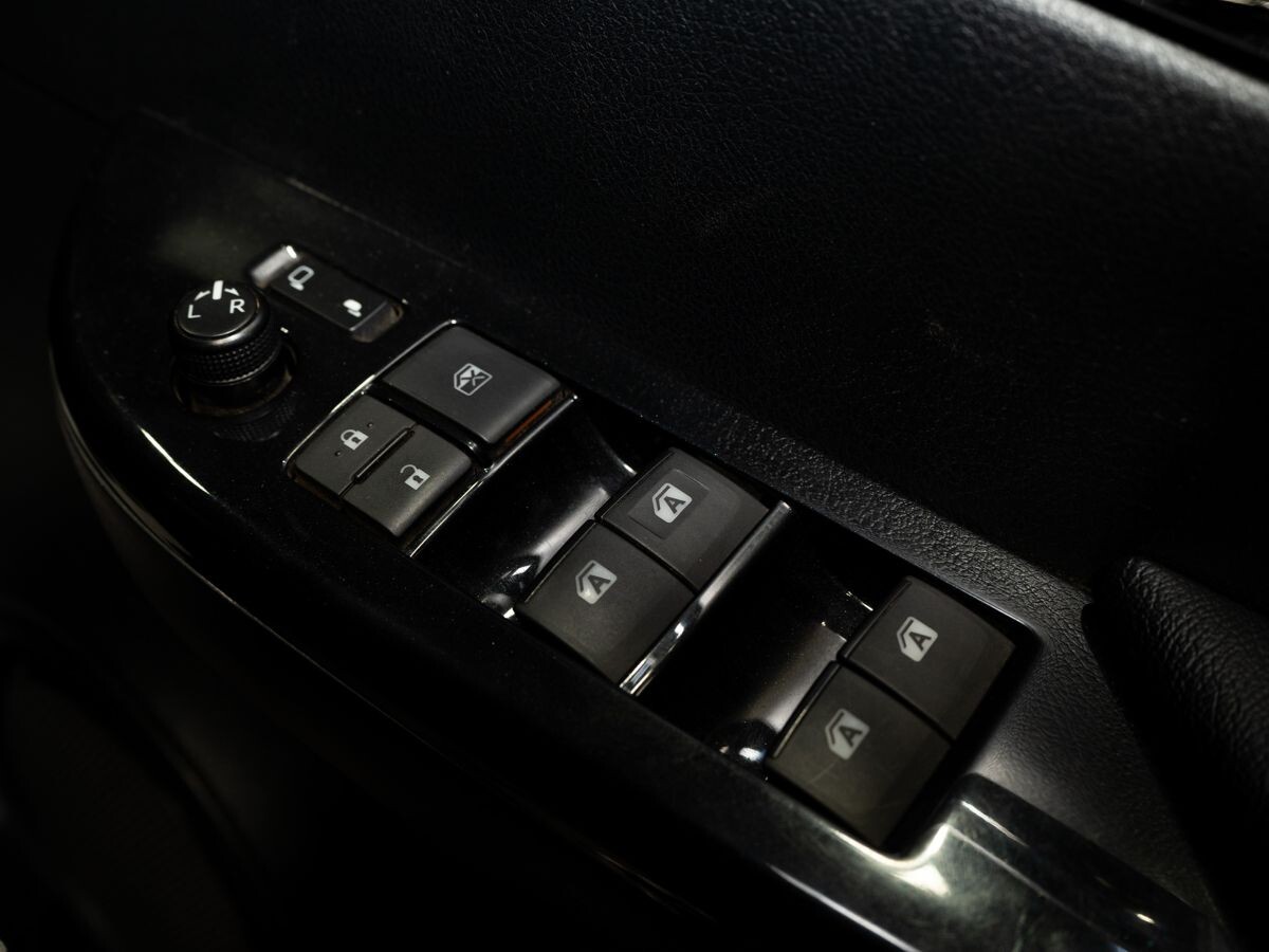 Toyota Hilux 2018 - фото автомобиля