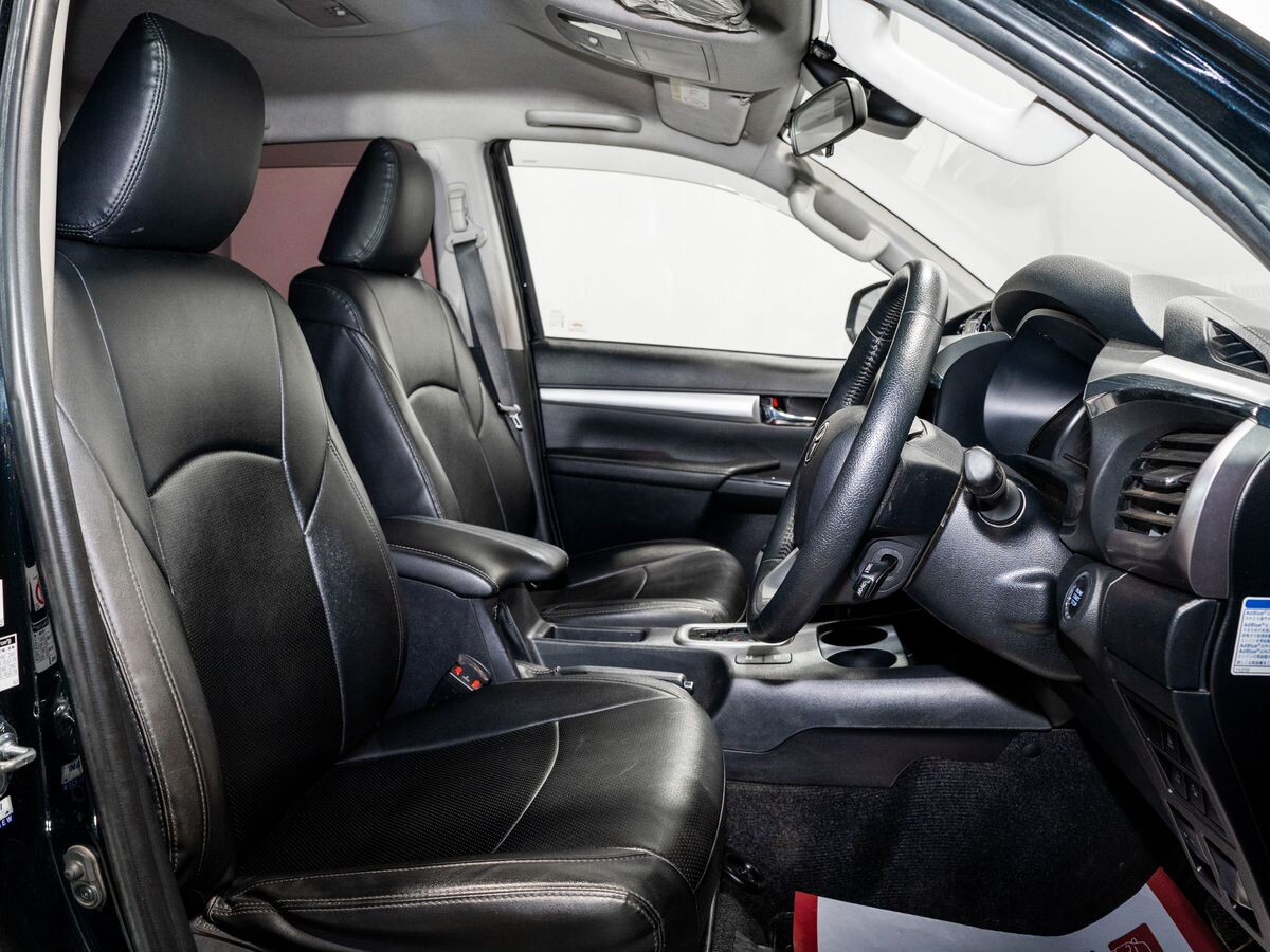 Toyota Hilux 2018 - фото автомобиля