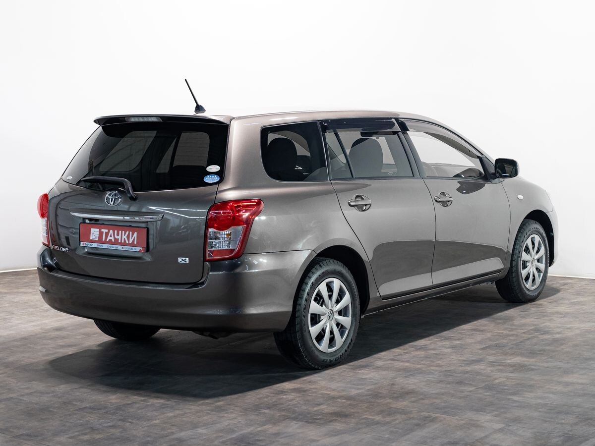 Toyota Corolla 2010 - фото автомобиля