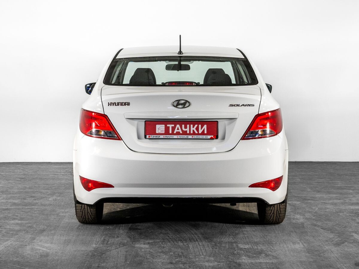 Hyundai Solaris 2015 - фото автомобиля