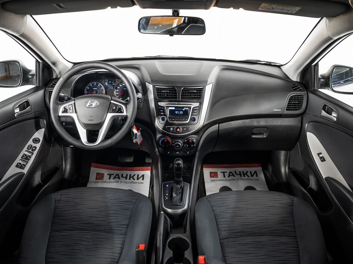 Hyundai Solaris 2015 - фото автомобиля