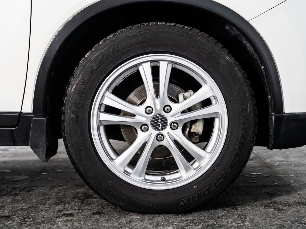 Nissan X-Trail 2014 - фото автомобиля