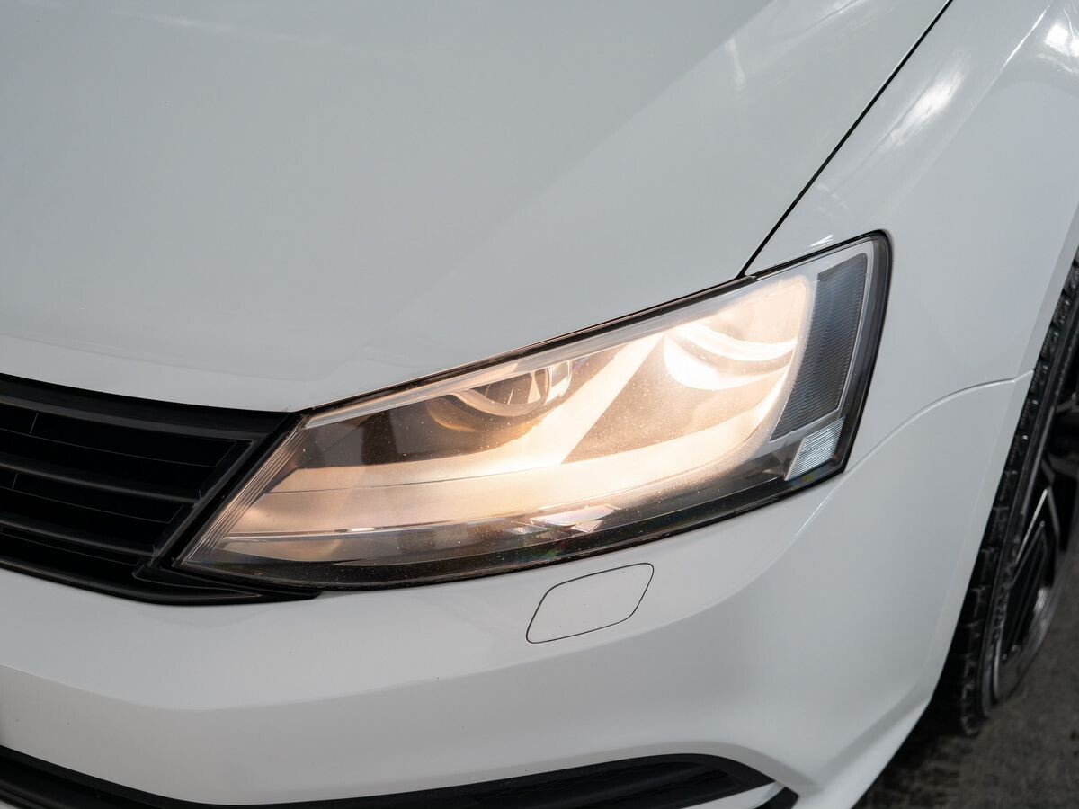 Volkswagen Jetta 2017 - фото автомобиля