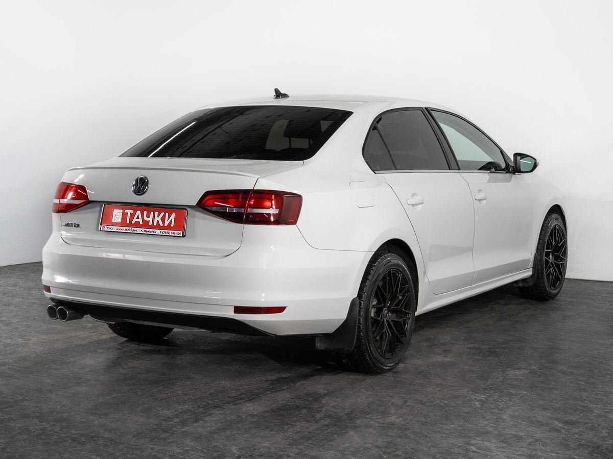 Volkswagen Jetta 2017 - фото автомобиля