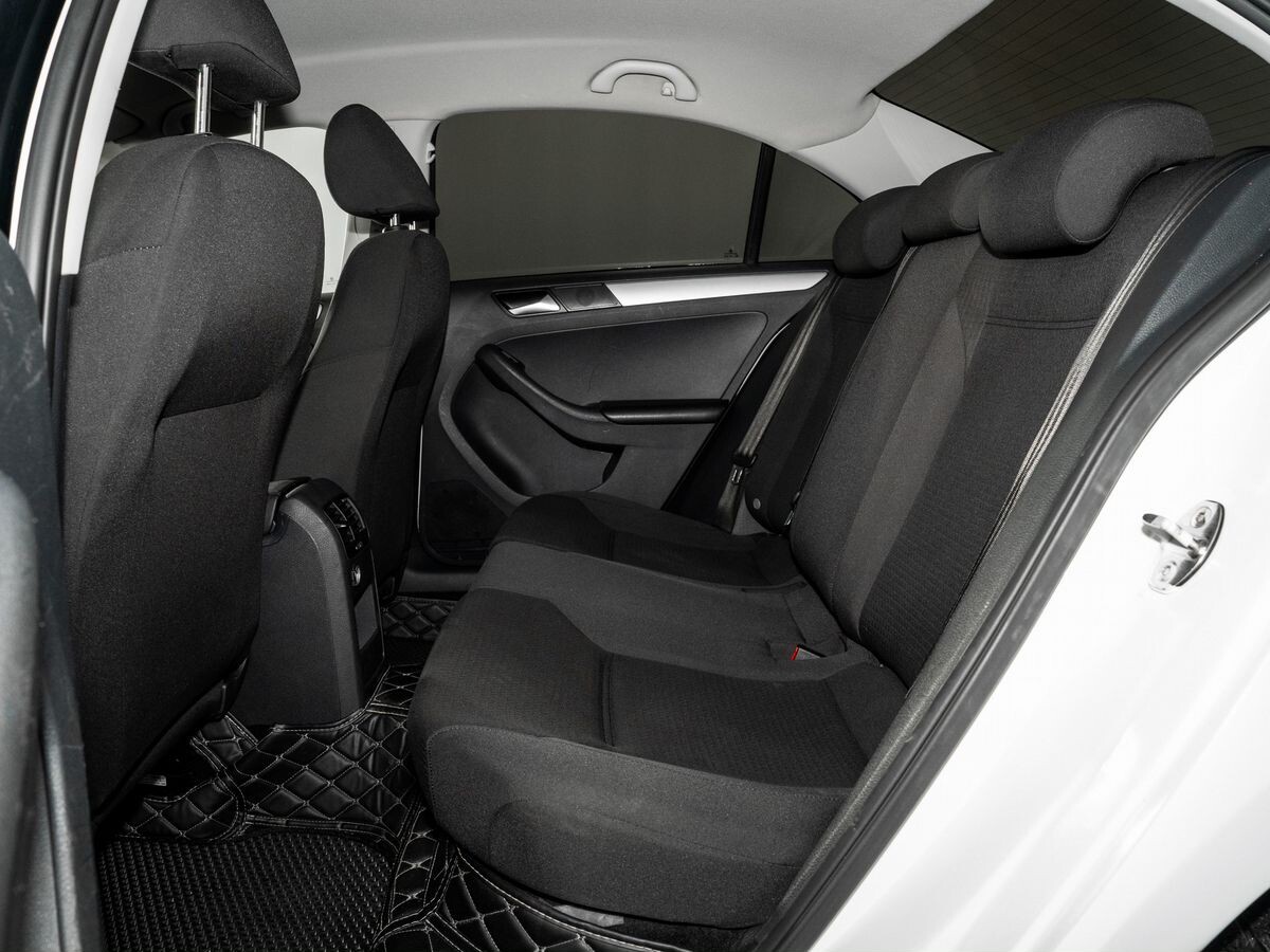 Volkswagen Jetta 2017 - фото автомобиля