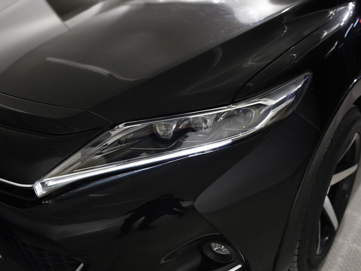 Toyota Harrier 2019 - фото автомобиля