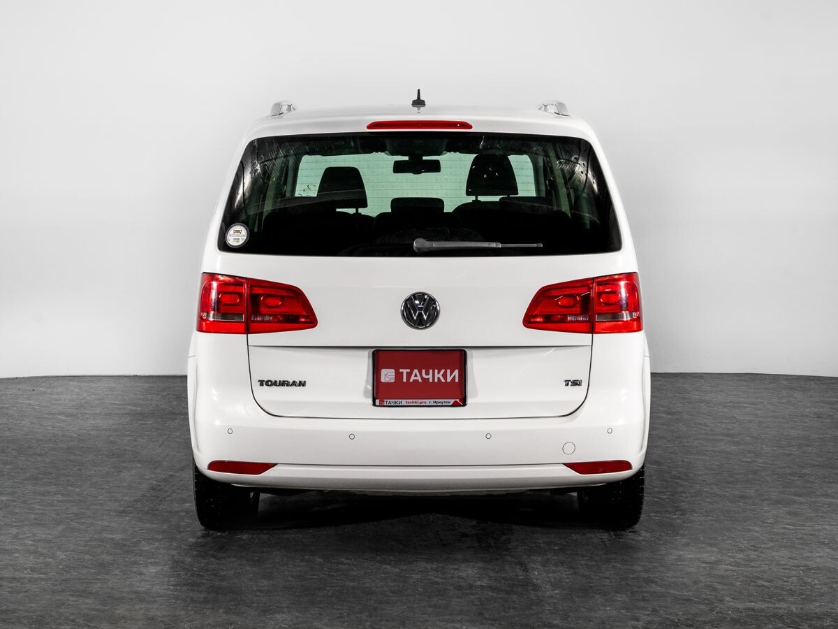 Volkswagen Touran 2011 - фото автомобиля