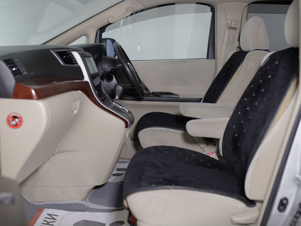 Toyota Alphard 2010 - фото автомобиля