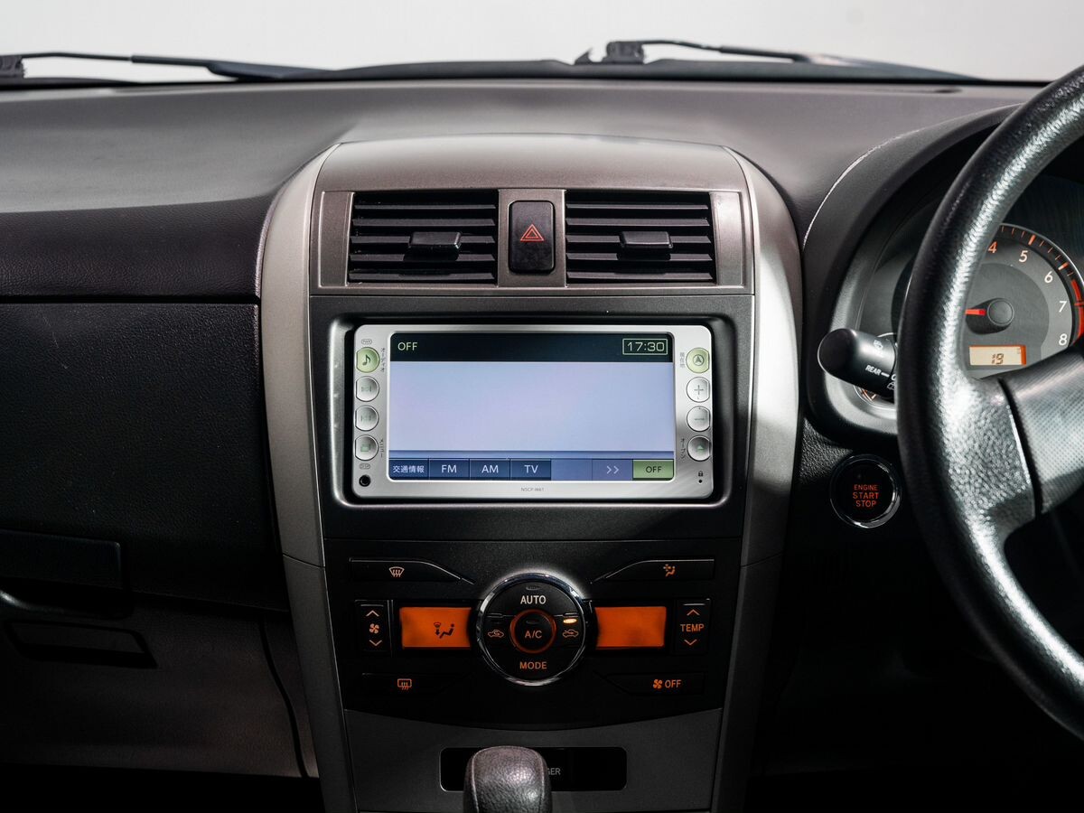 Toyota Corolla 2012 - фото автомобиля