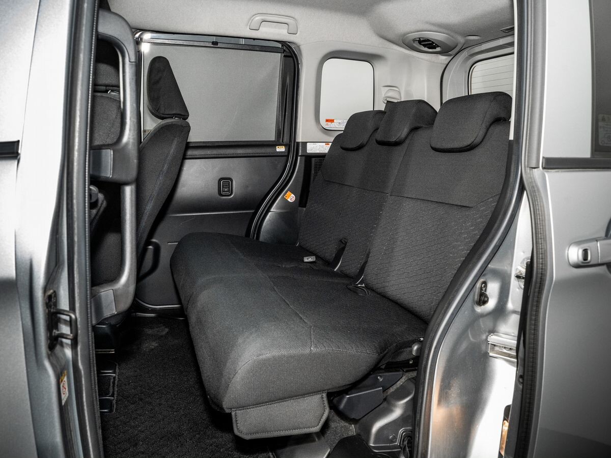 Toyota Roomy 2019 - фото автомобиля