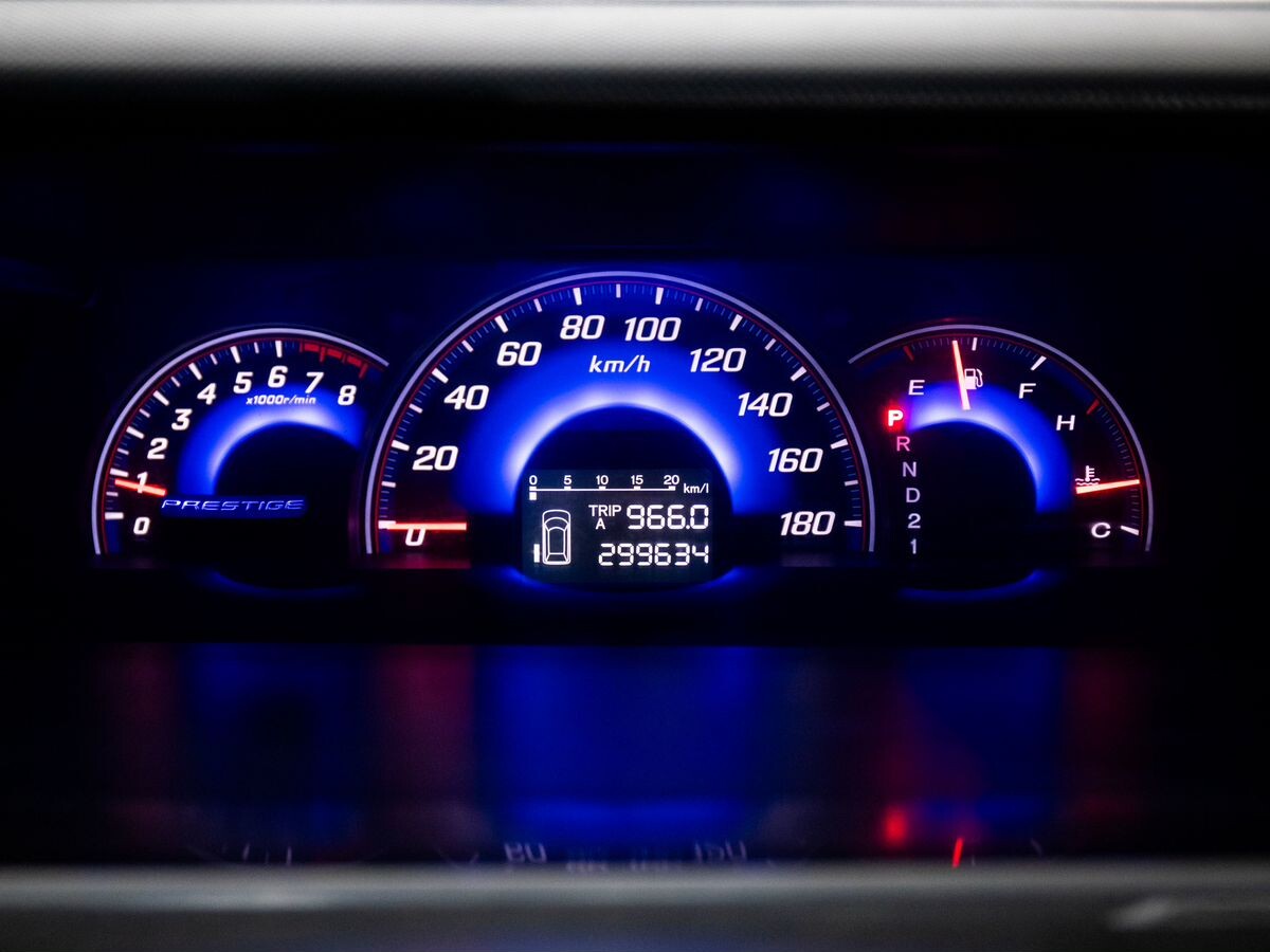 Honda Elysion 2009 - фото автомобиля