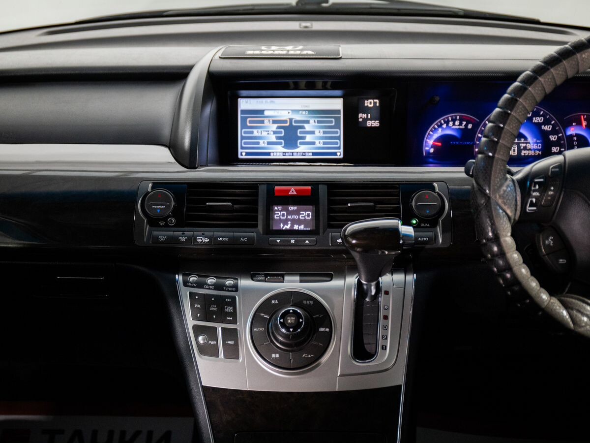 Honda Elysion 2009 - фото автомобиля