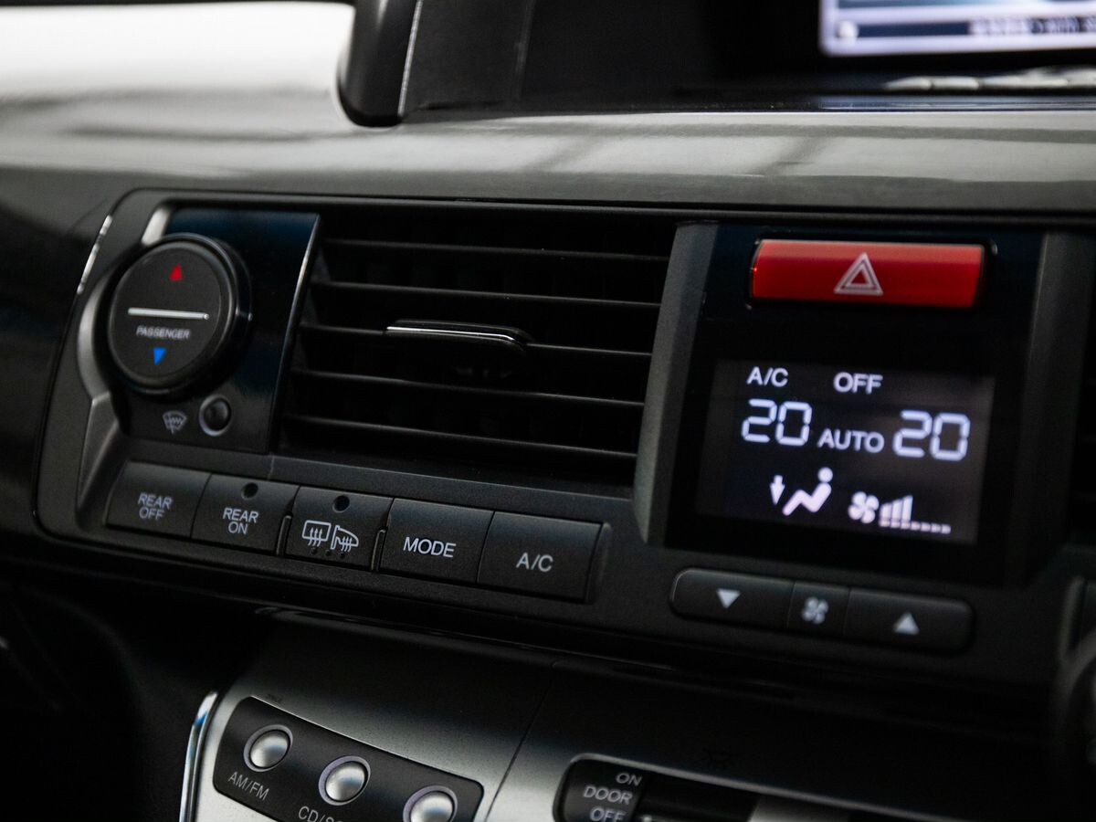 Honda Elysion 2009 - фото автомобиля