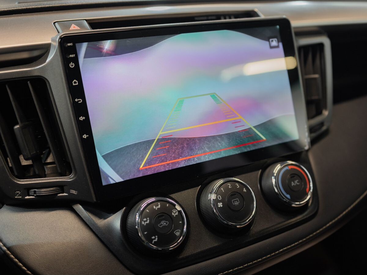 Toyota RAV4 2016 - фото автомобиля