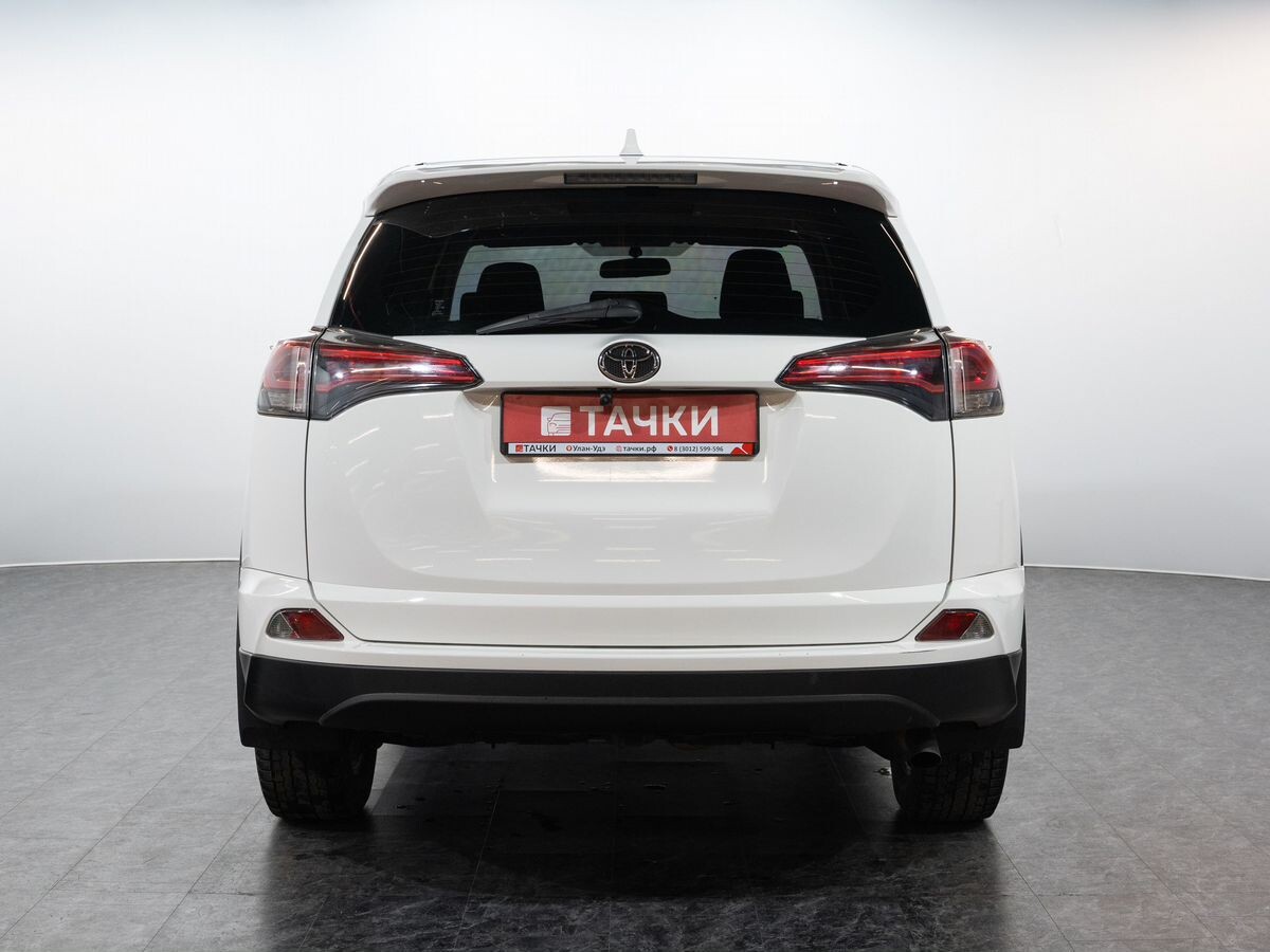 Toyota RAV4 2016 - фото автомобиля