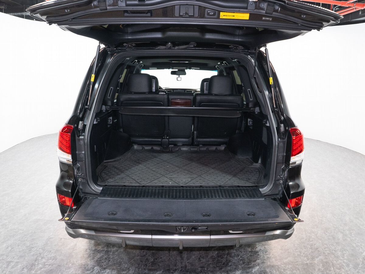 Lexus LX 2015 - фото автомобиля