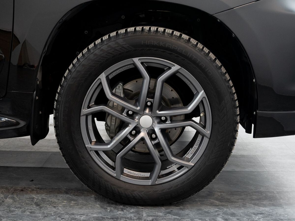 Lexus LX 2015 - фото автомобиля