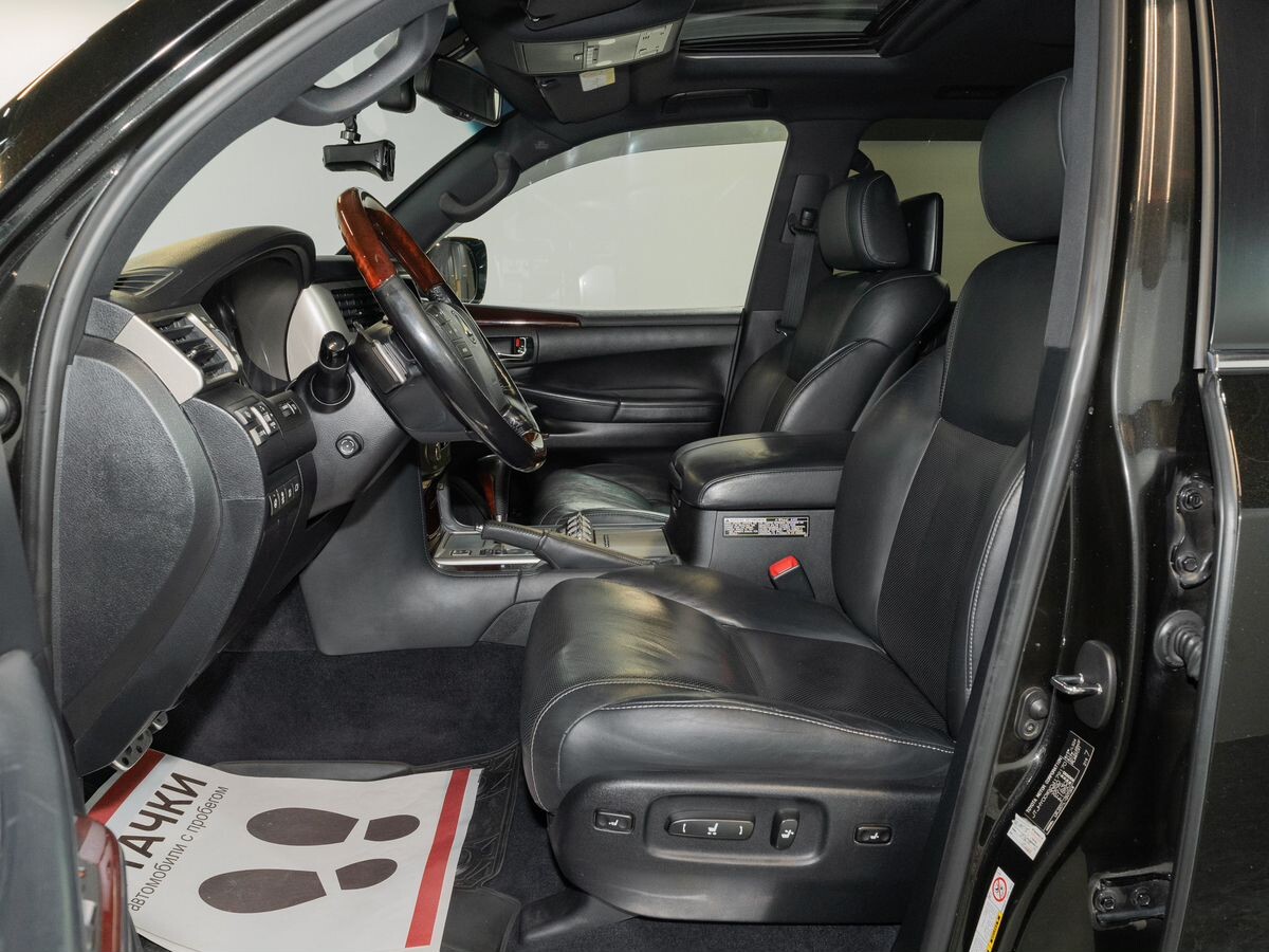 Lexus LX 2015 - фото автомобиля