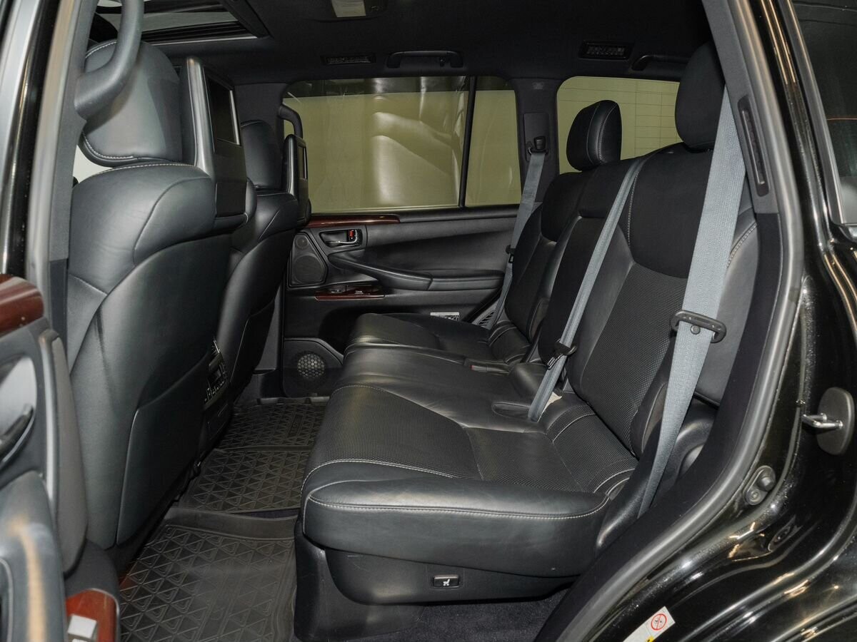 Lexus LX 2015 - фото автомобиля