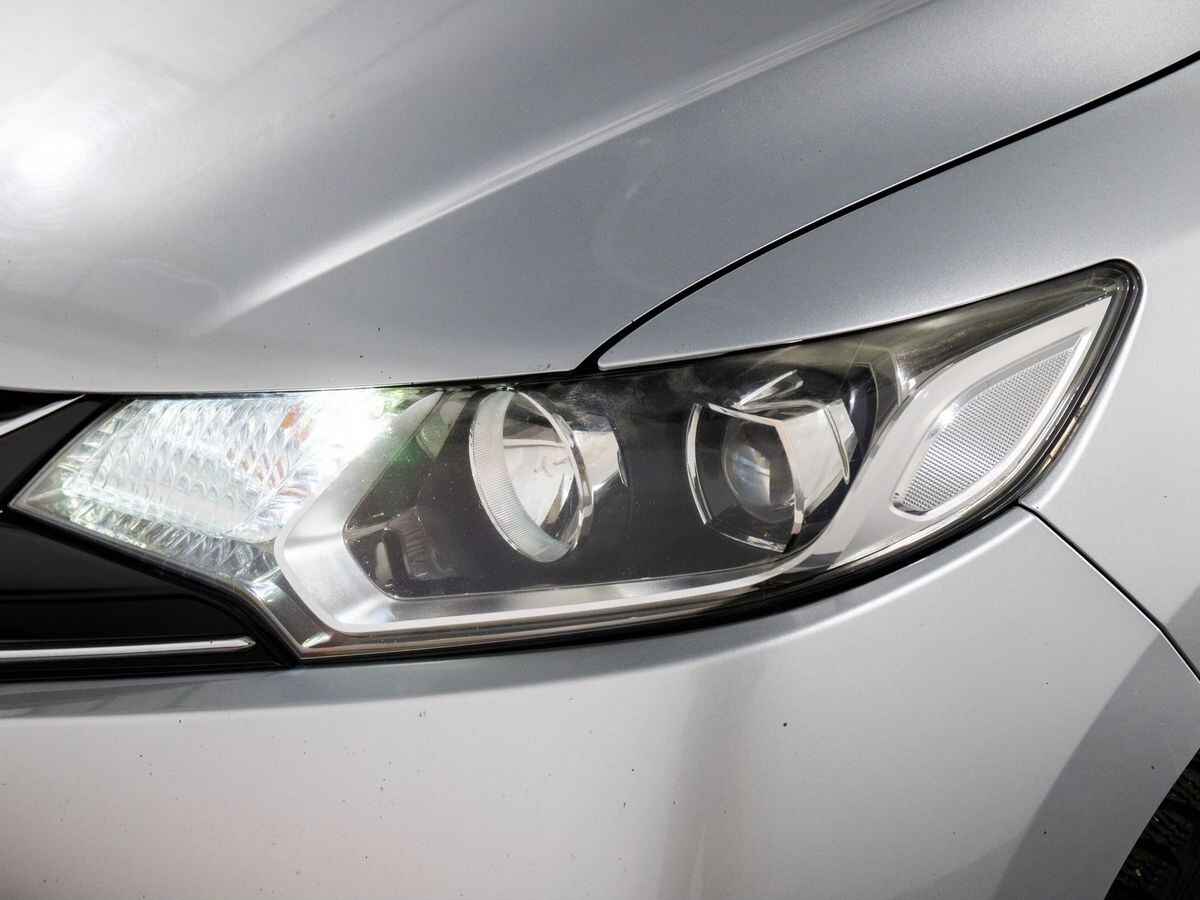 Honda Fit 2016 - фото автомобиля