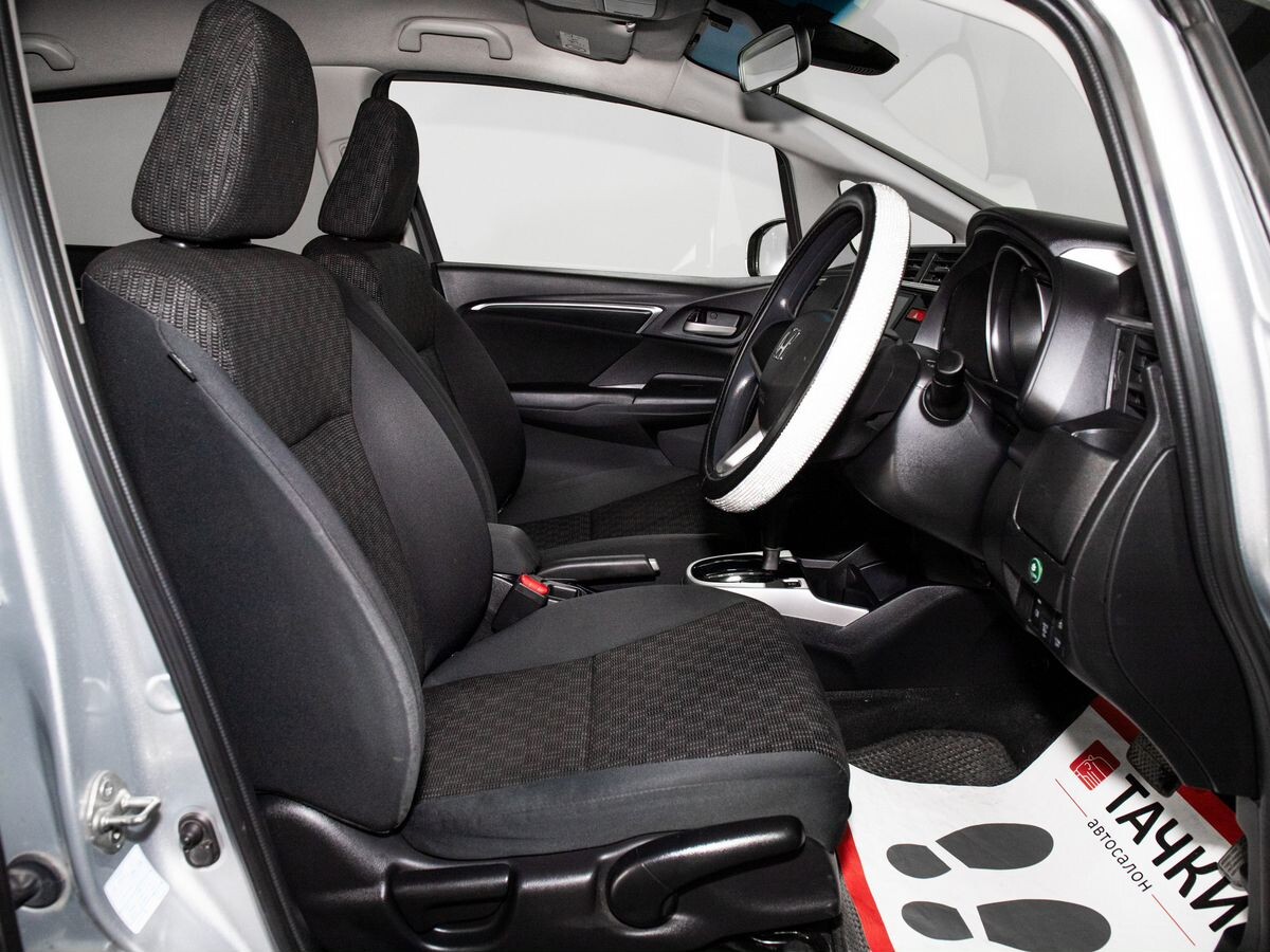 Honda Fit 2016 - фото автомобиля