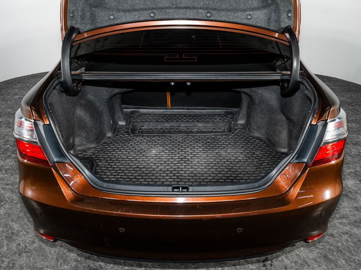 Toyota Camry 2017 - фото автомобиля