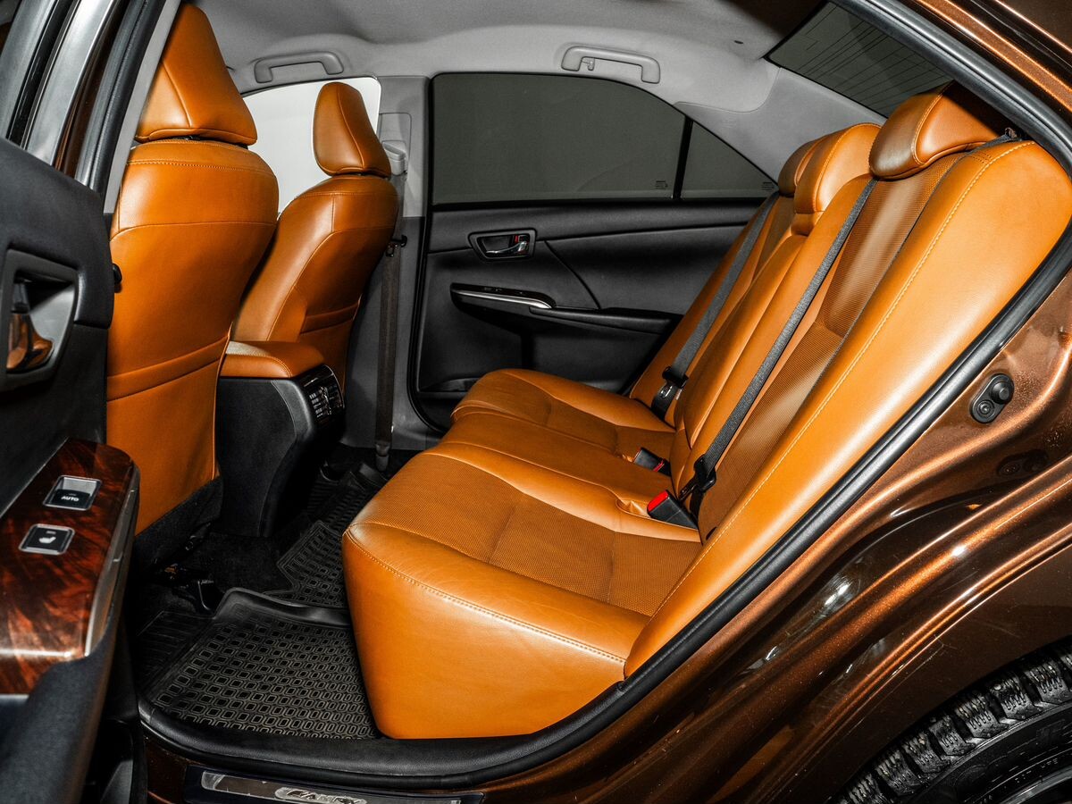 Toyota Camry 2017 - фото автомобиля