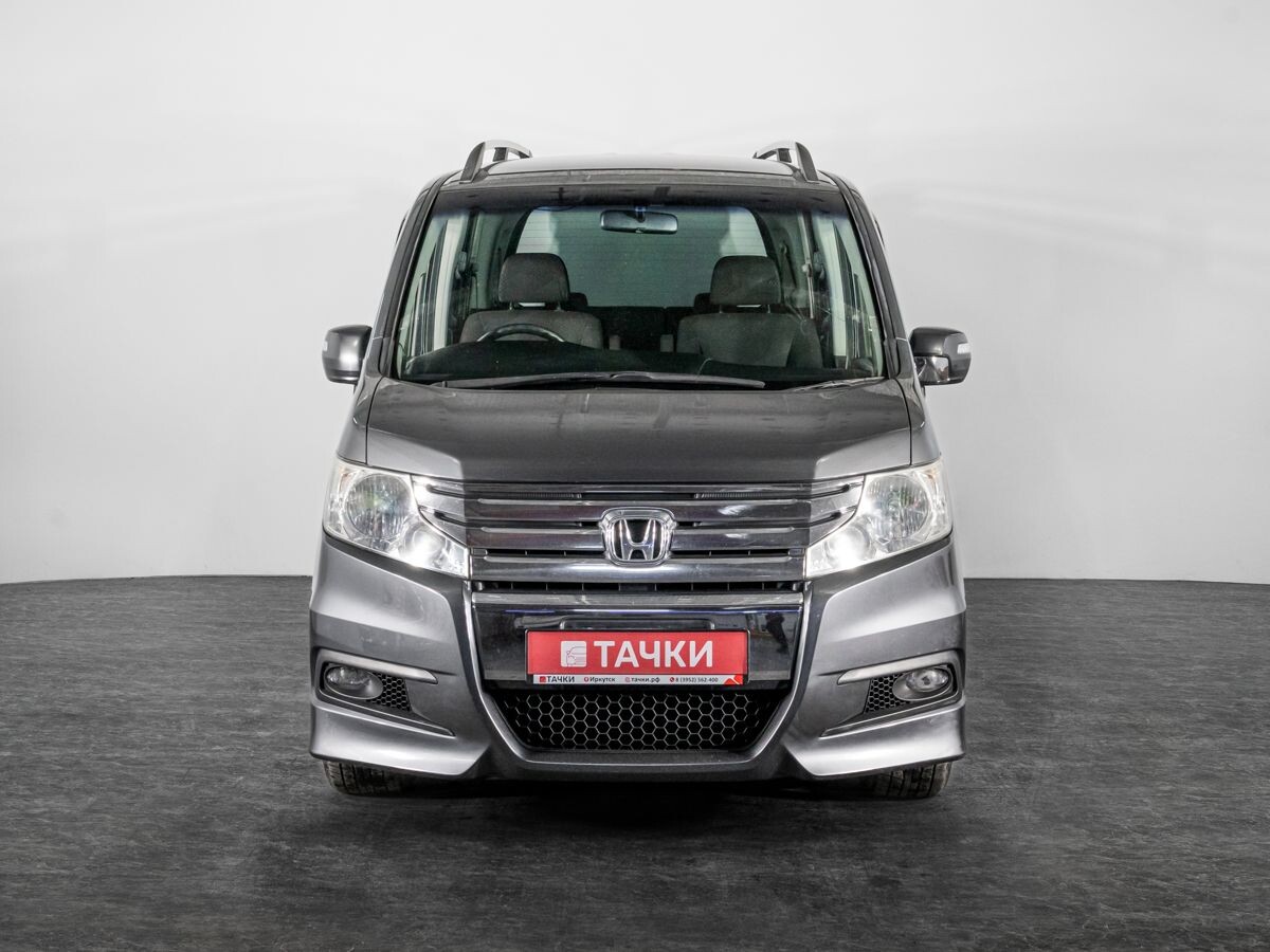 Honda Stepwgn 2010 - фото автомобиля