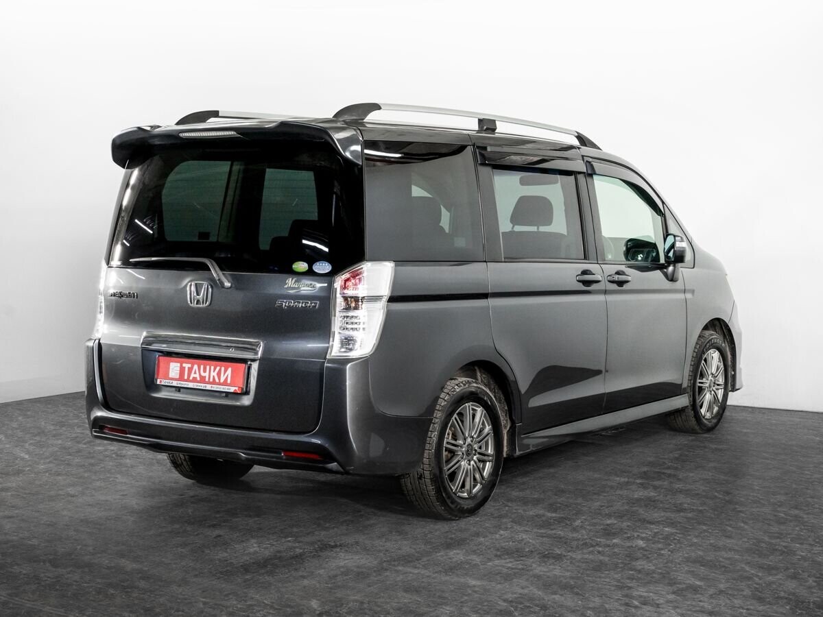 Honda Stepwgn 2010 - фото автомобиля