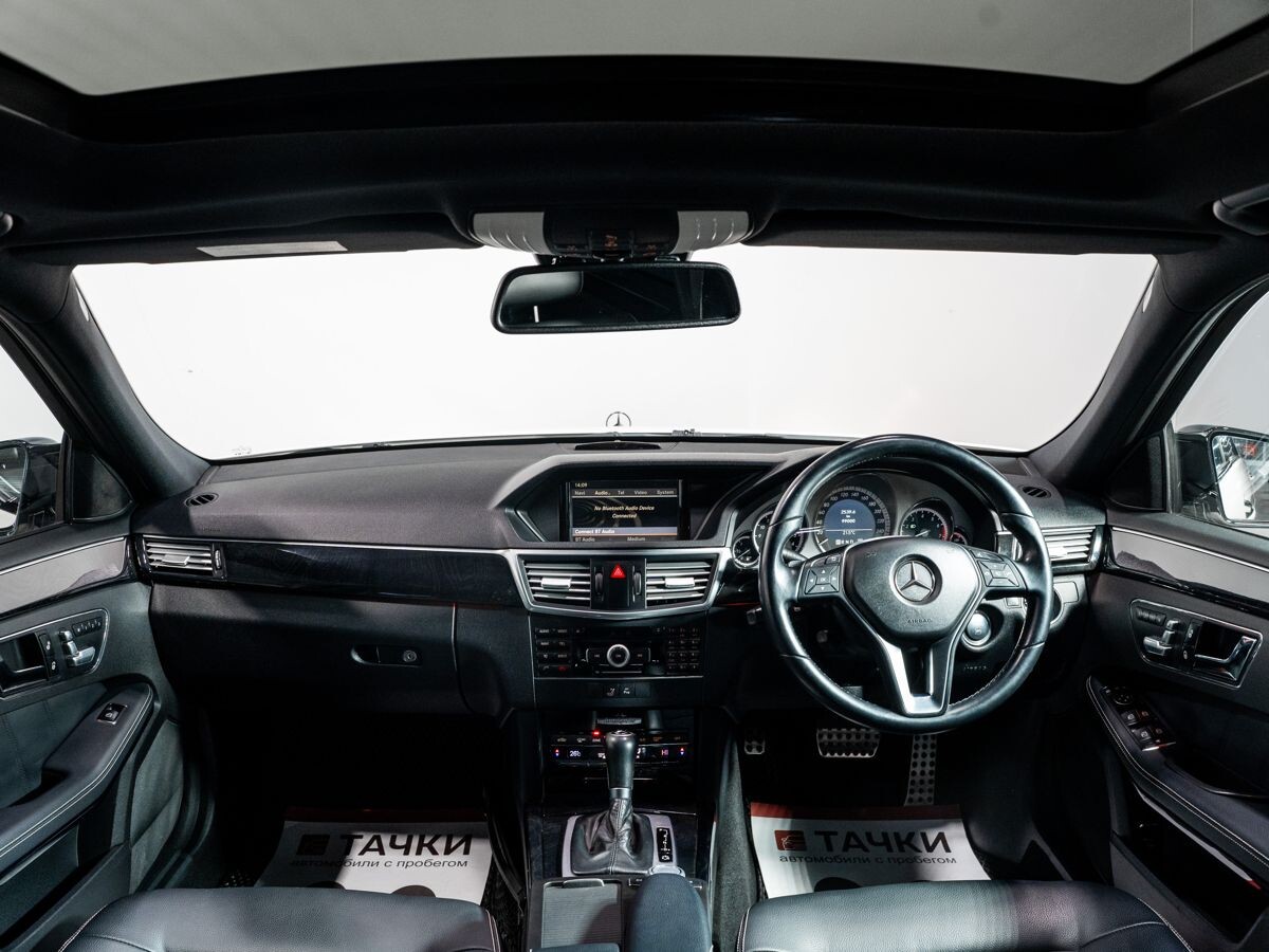 Mercedes-Benz E-Класс 2011 - фото автомобиля