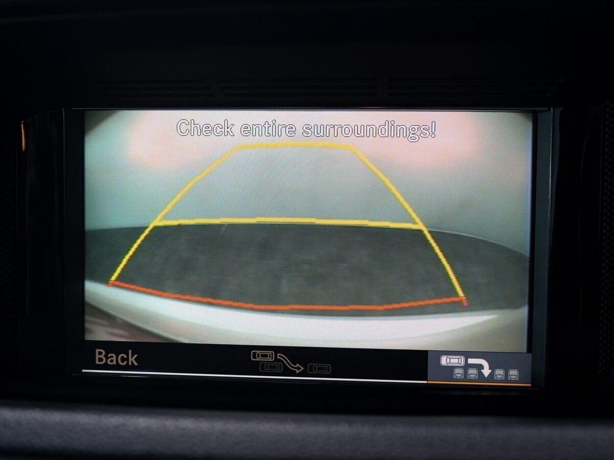 Mercedes-Benz E-Класс 2011 - фото автомобиля