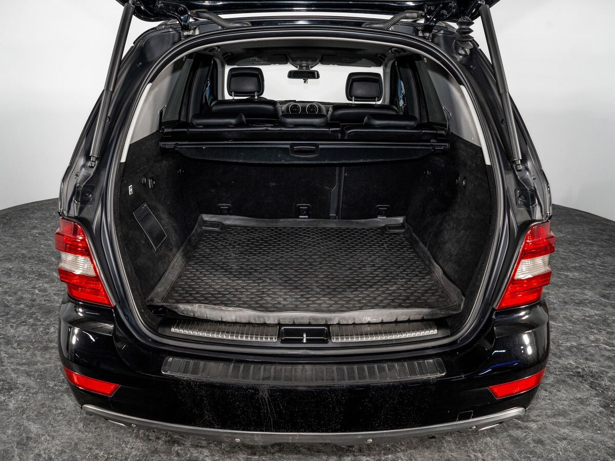 Mercedes-Benz M-Класс 2009 - фото автомобиля