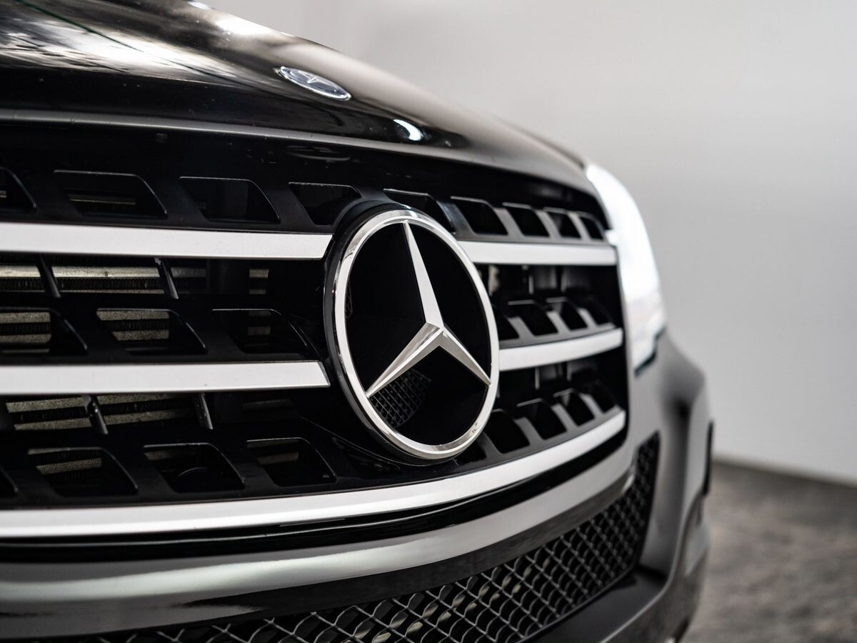 Mercedes-Benz M-Класс 2009 - фото автомобиля