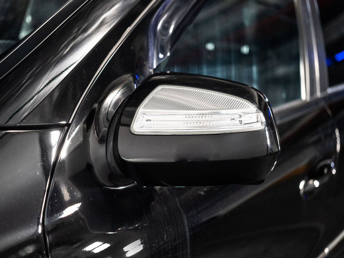 Mercedes-Benz M-Класс 2009 - фото автомобиля