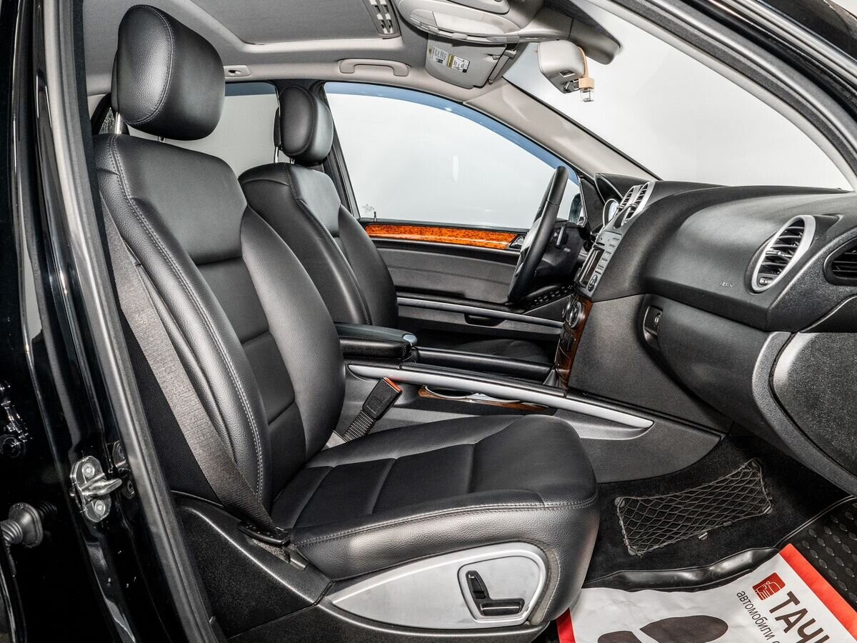 Mercedes-Benz M-Класс 2009 - фото автомобиля