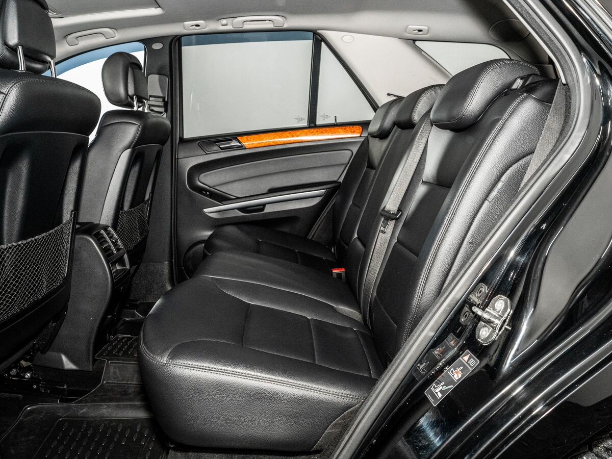 Mercedes-Benz M-Класс 2009 - фото автомобиля