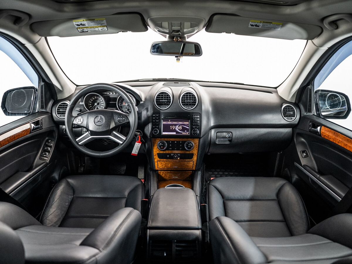 Mercedes-Benz M-Класс 2009 - фото автомобиля