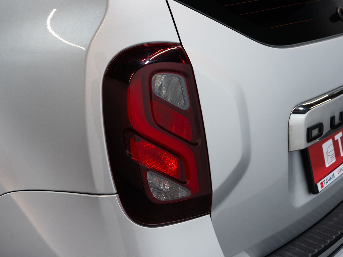 Renault Duster 2017 - фото автомобиля