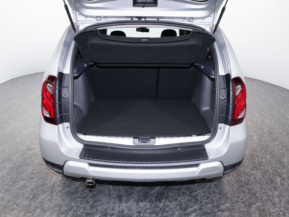 Renault Duster 2017 - фото автомобиля