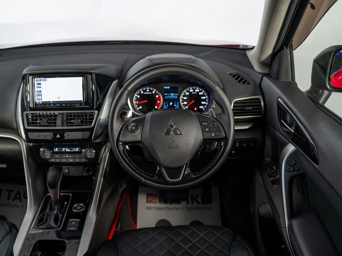 Mitsubishi Eclipse Cross 2018 - фото автомобиля