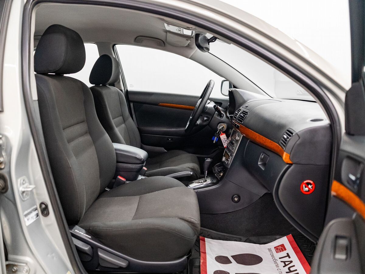 Toyota Avensis 2007 - фото автомобиля