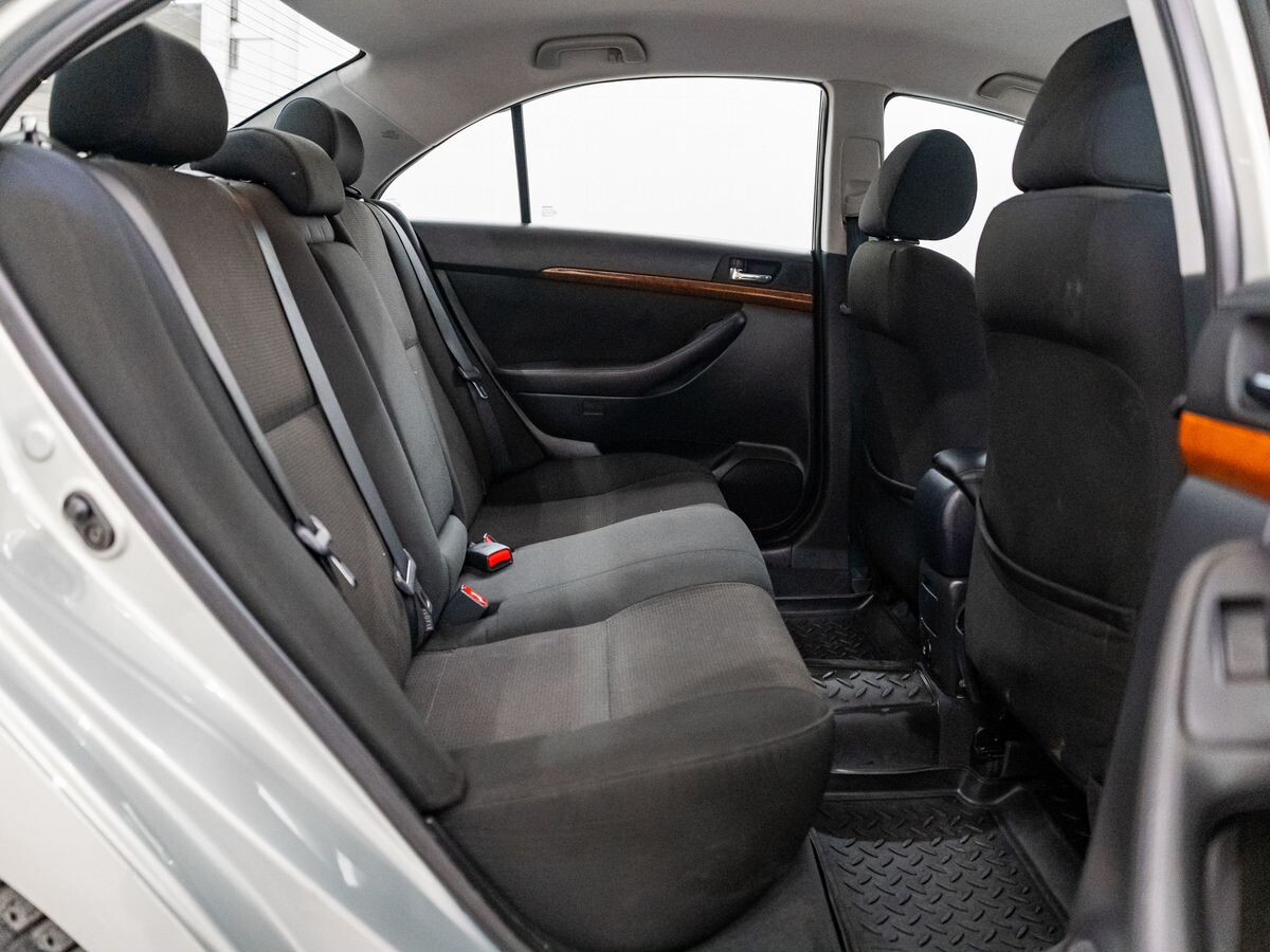 Toyota Avensis 2007 - фото автомобиля