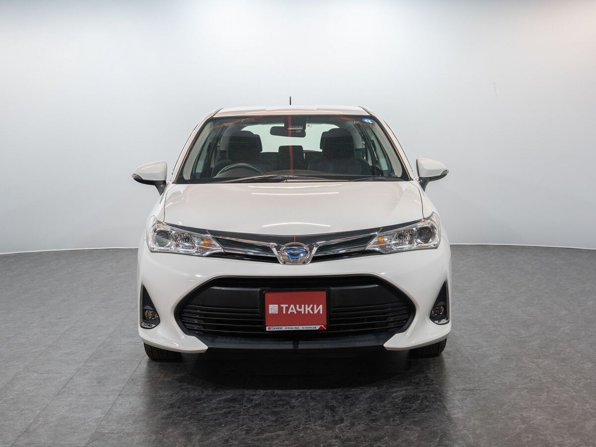 Toyota Corolla 2018 - фото автомобиля