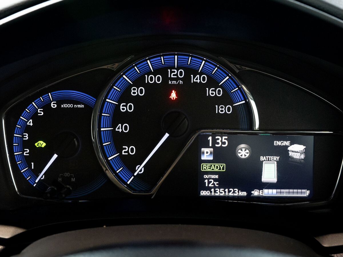 Toyota Corolla 2018 - фото автомобиля