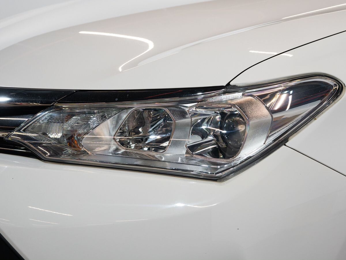 Toyota Corolla 2018 - фото автомобиля