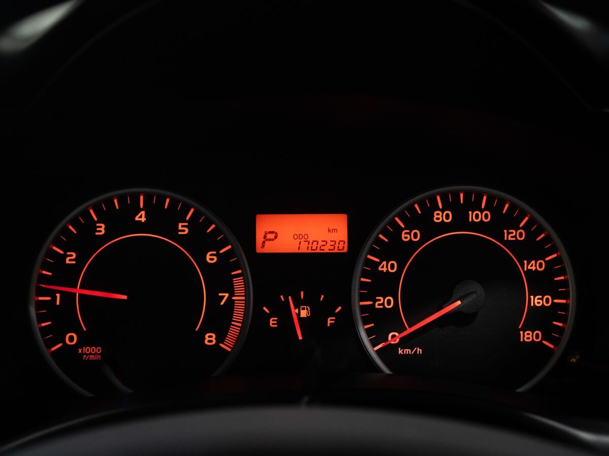 Toyota Wish 2015 - фото автомобиля