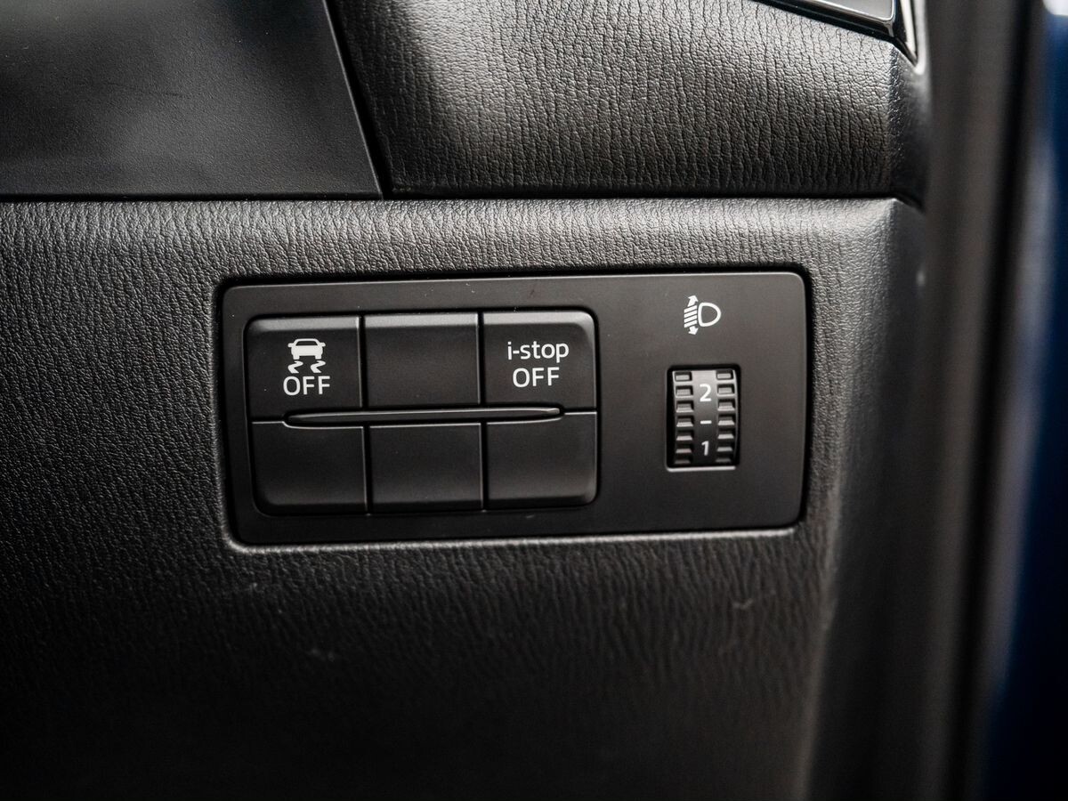 Mazda Axela 2013 - фото автомобиля