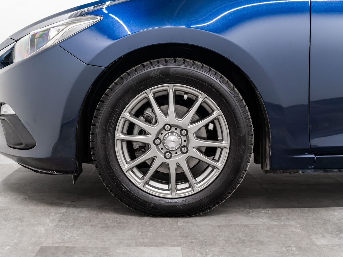 Mazda Axela 2013 - фото автомобиля